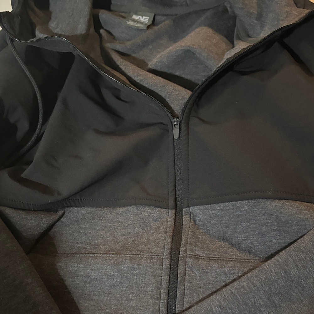 American Eagle Outfitters Black and Gray Lightweight Jacket - Picture 3 of 6